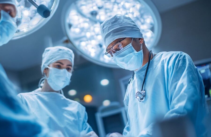 Multidisciplinarni timovi u specijalizovanim centrima obezbeđuju preciznu dijagnozu, koordinisanu terapiju i celovit pristup pacijentu.